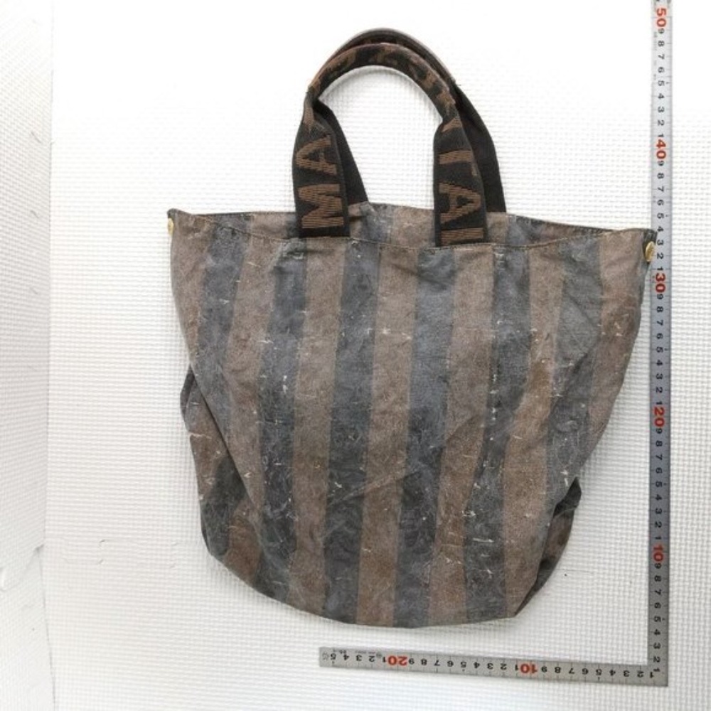 Fendi Pecan Tote Bag💥PRICE DROP💥 - Picture 2 of 6